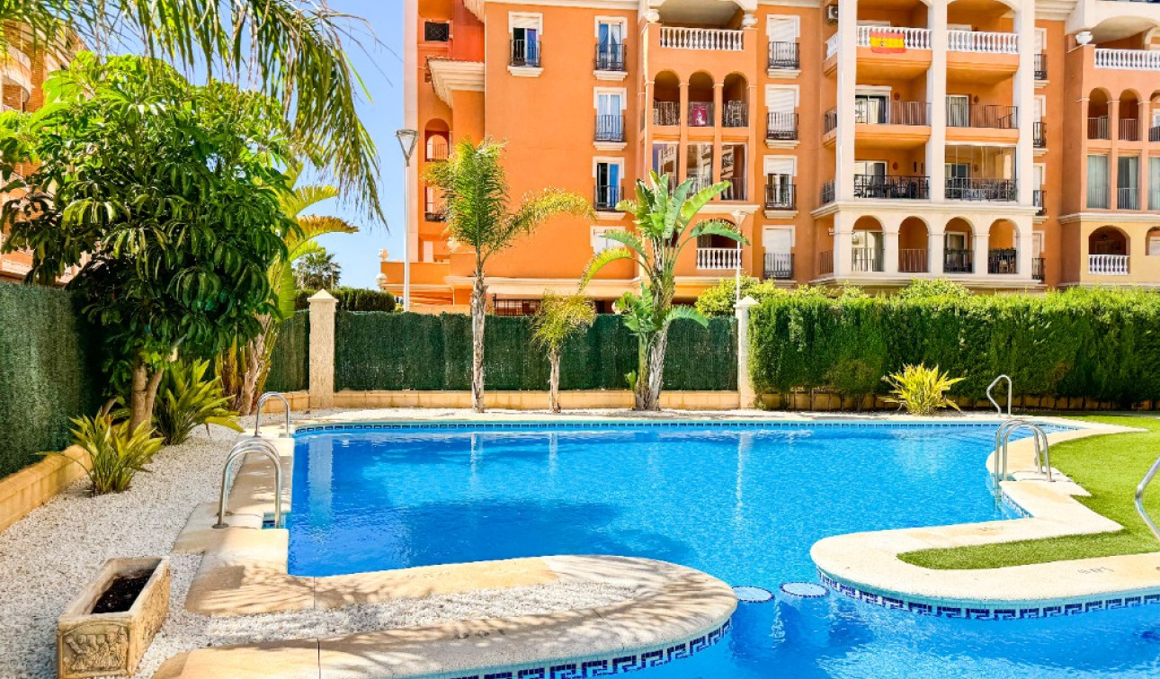 Reventa - Apartamento / Piso - Torrevieja