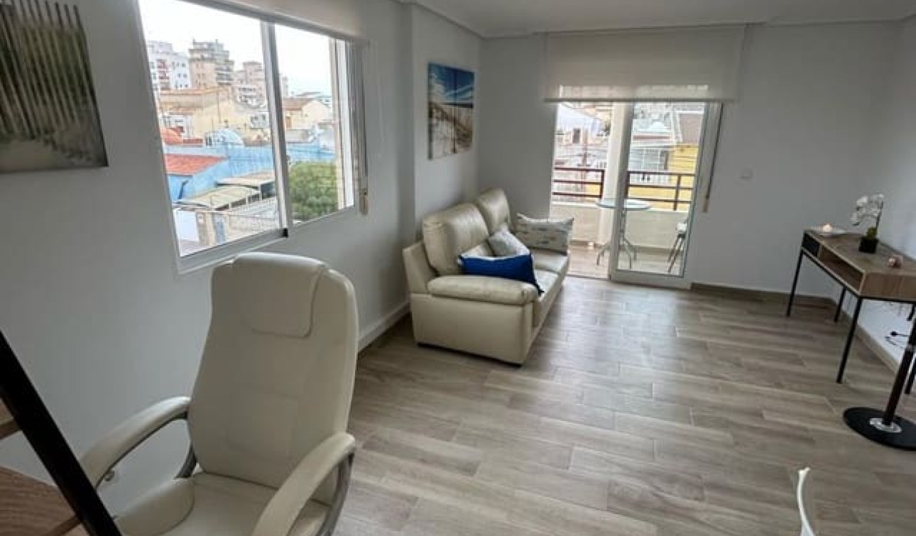 Reventa - Apartamento / Piso - Torrevieja