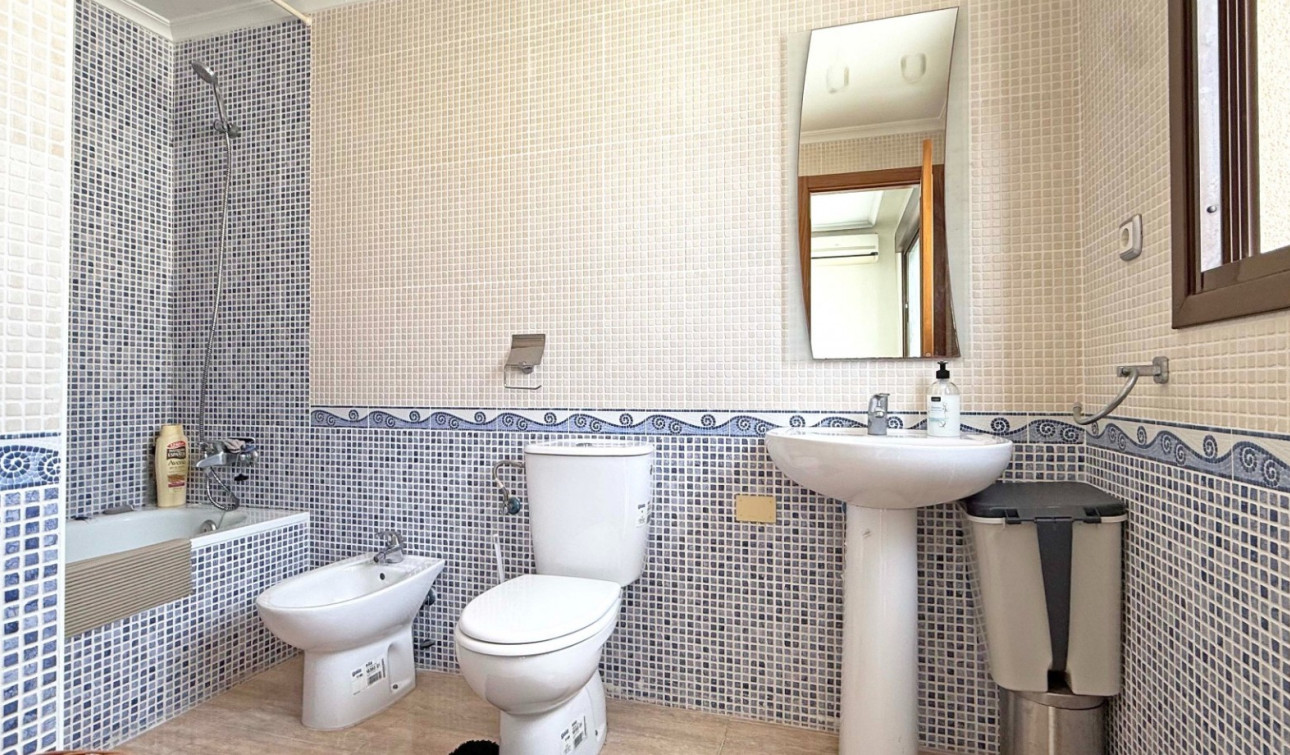 Reventa - Apartamento / Piso - Torrevieja