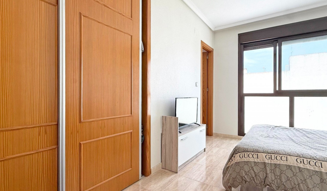 Reventa - Apartamento / Piso - Torrevieja