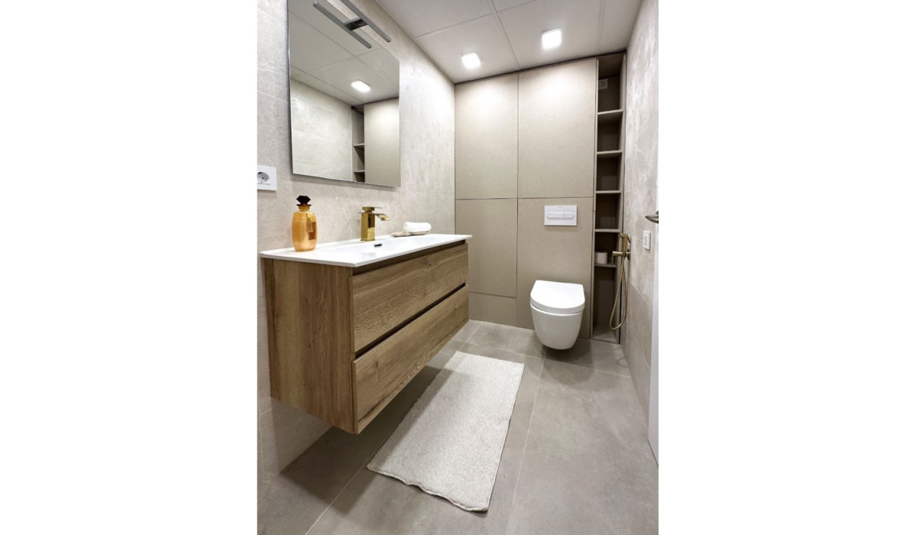 Reventa - Apartamento / Piso - Torrevieja