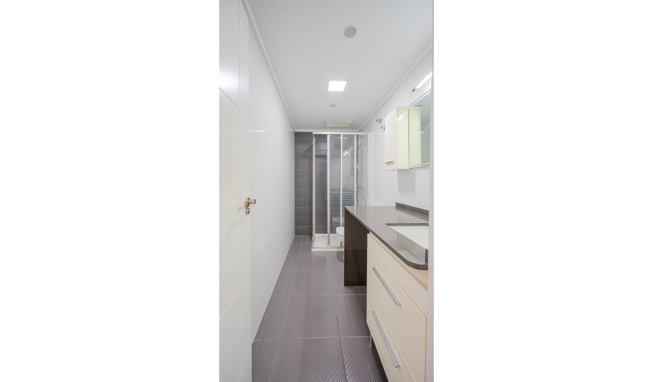 Reventa - Apartamento / Piso - Torrevieja