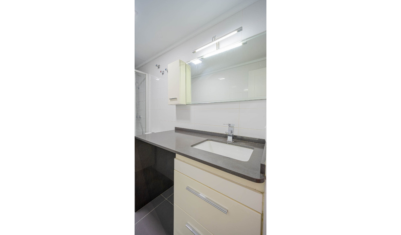 Reventa - Apartamento / Piso - Torrevieja