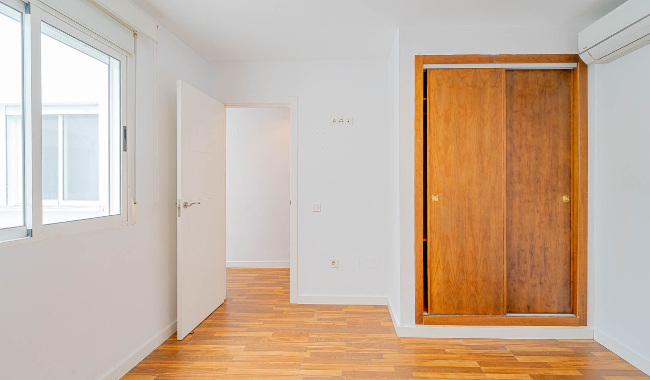 Reventa - Apartamento / Piso - Torrevieja