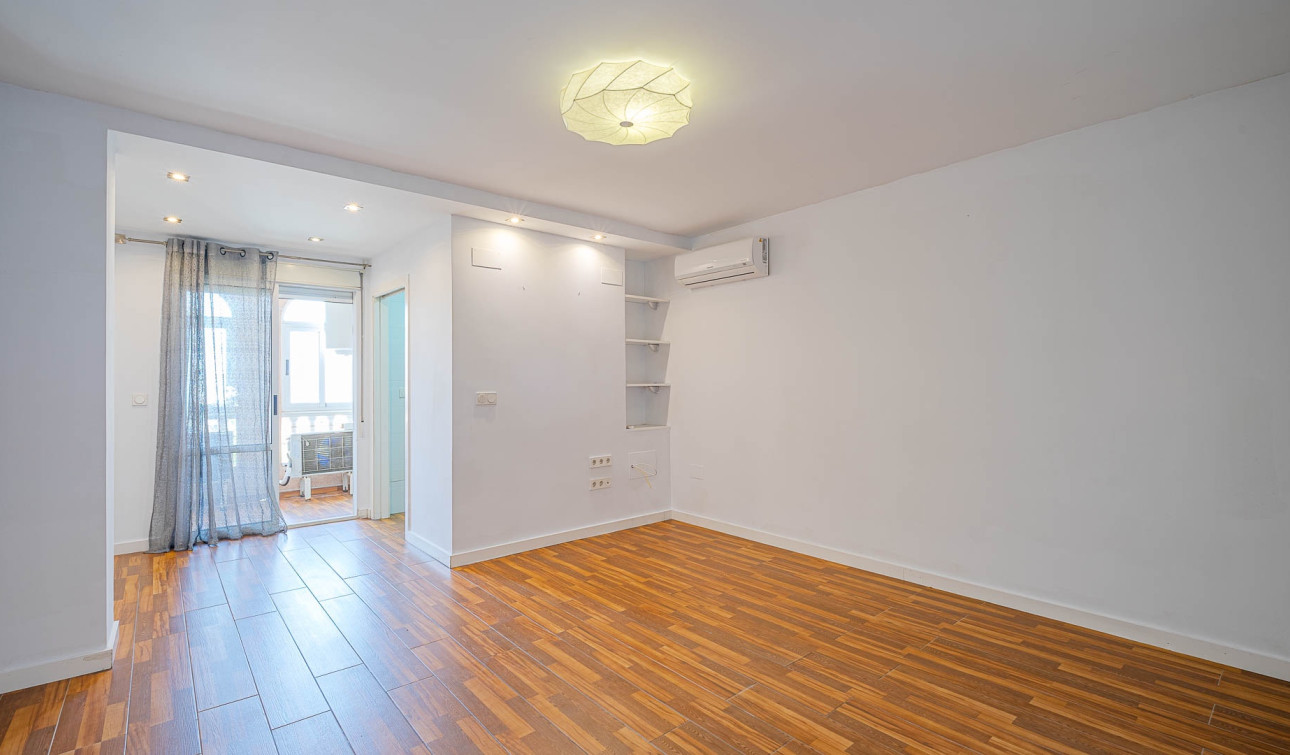 Reventa - Apartamento / Piso - Torrevieja