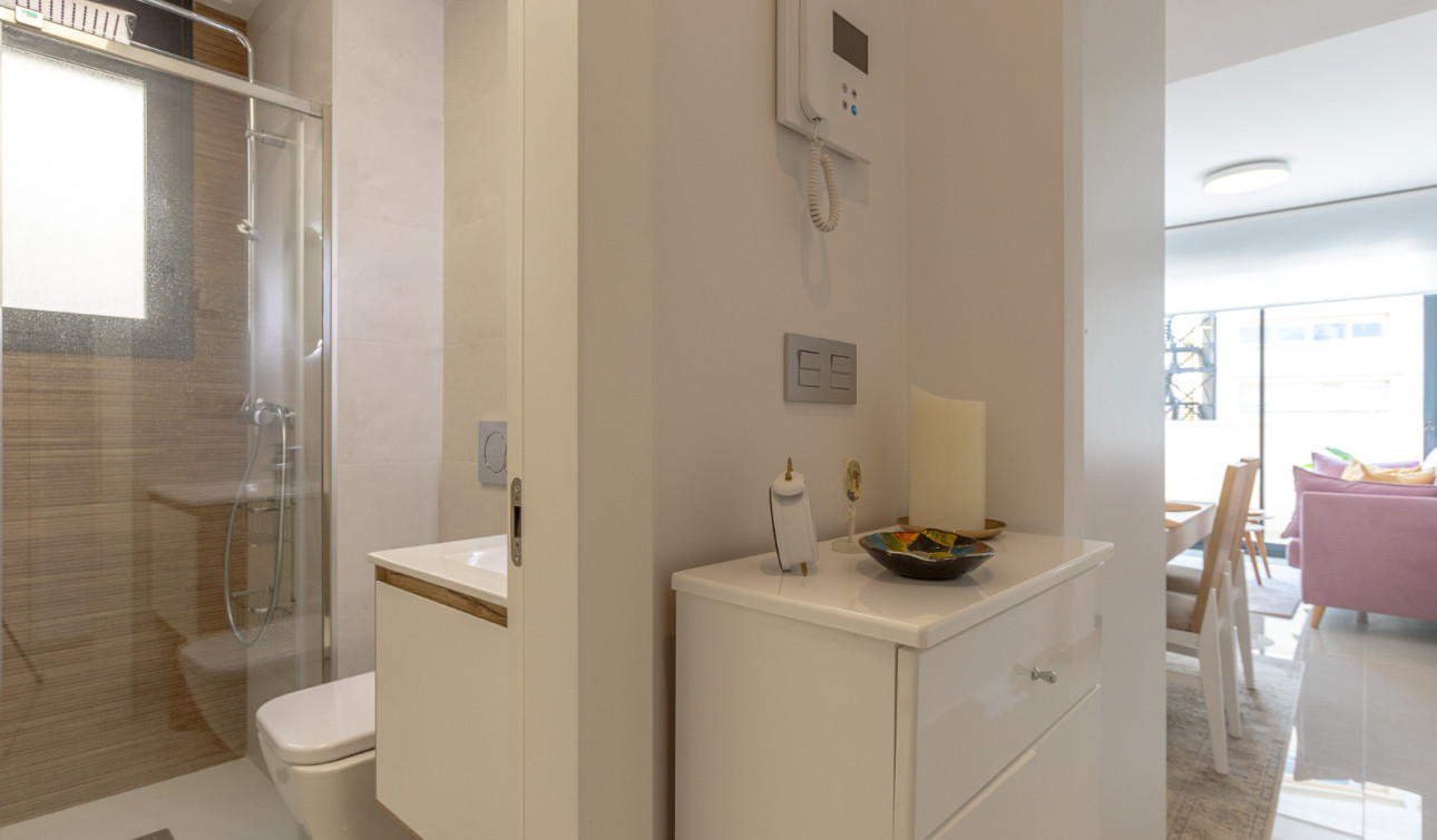 Reventa - Apartamento / Piso - Torrevieja