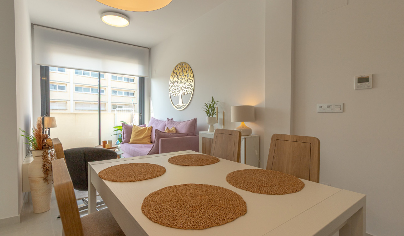 Reventa - Apartamento / Piso - Torrevieja