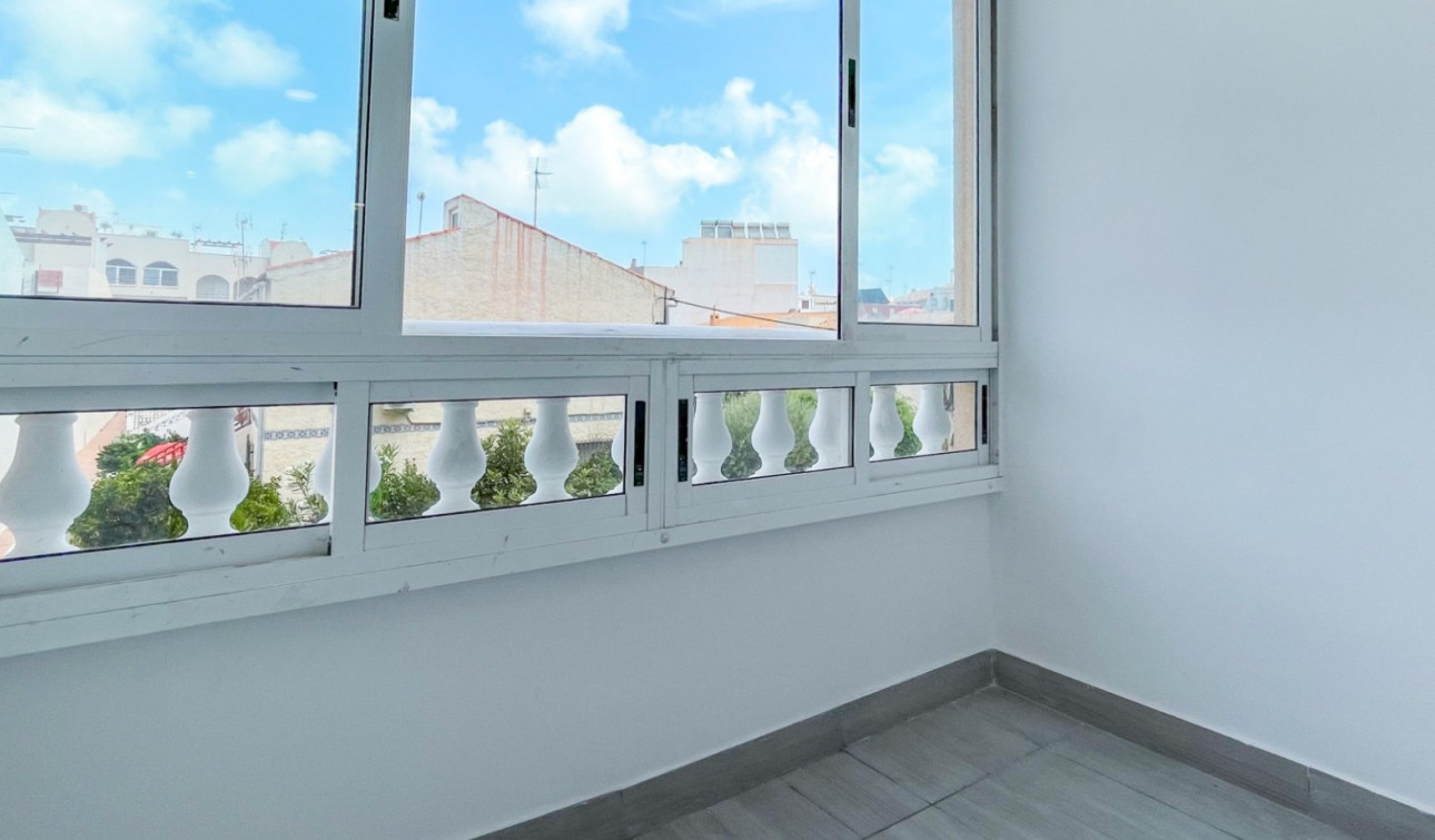 Reventa - Apartamento / Piso - Torrevieja