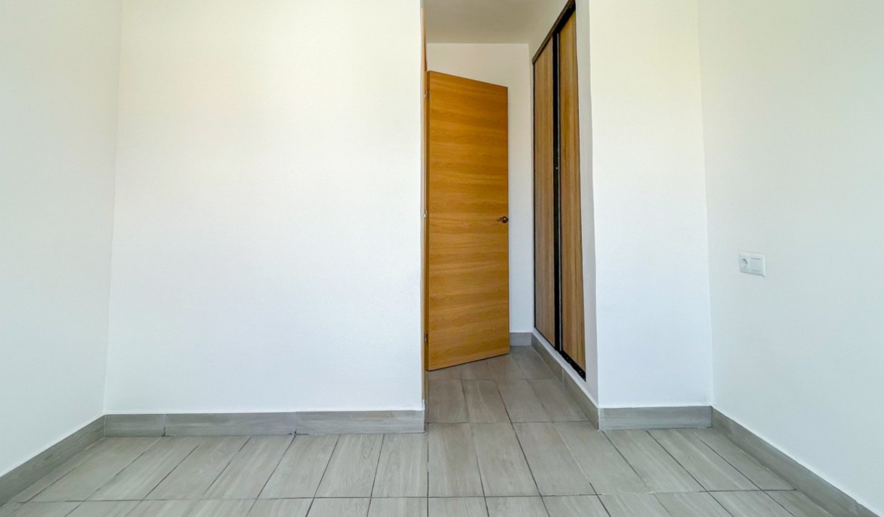 Reventa - Apartamento / Piso - Torrevieja