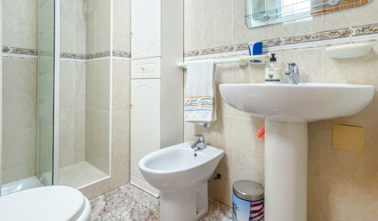 Reventa - Apartamento / Piso - Torrevieja