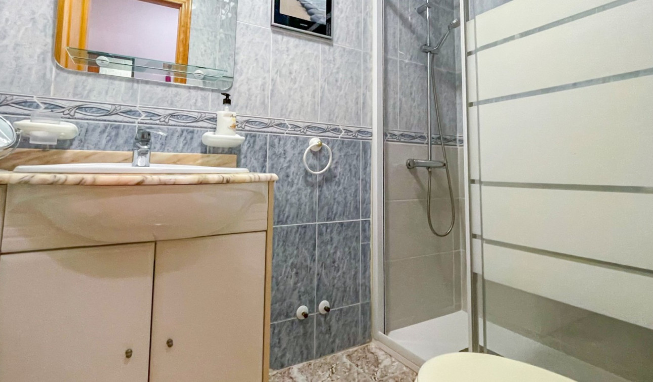 Reventa - Apartamento / Piso - Torrevieja