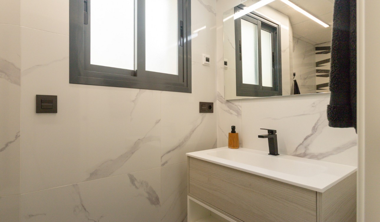 Reventa - Apartamento / Piso - Torrevieja