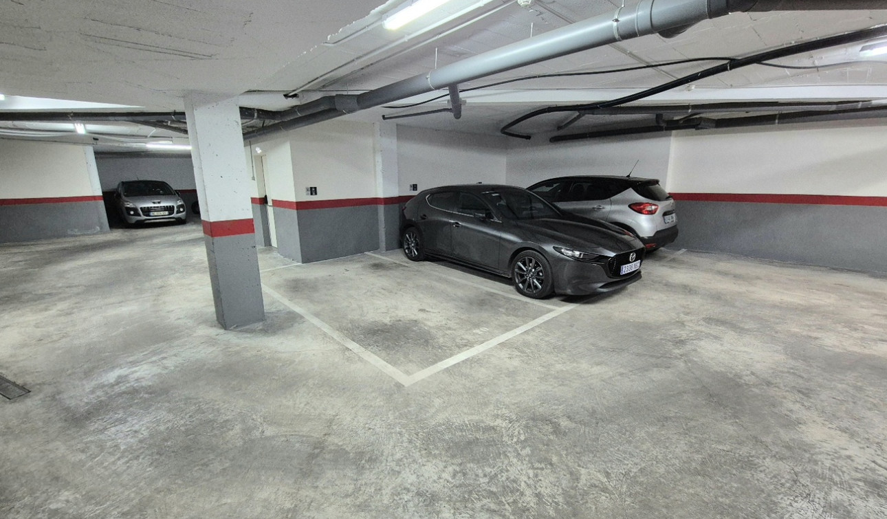 Reventa - Apartamento / Piso - Villamartín - Costa Blanca