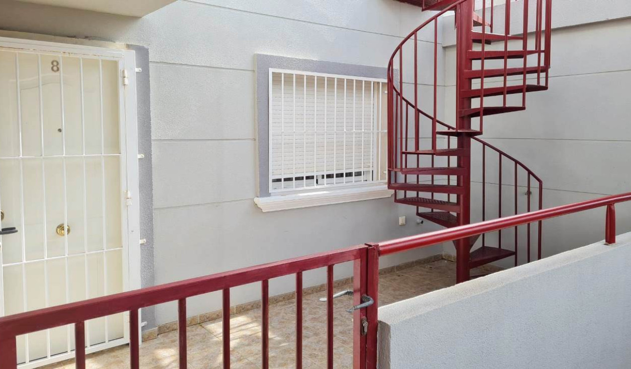 Reventa - Apartamento / Piso - Villamartín - El Galan