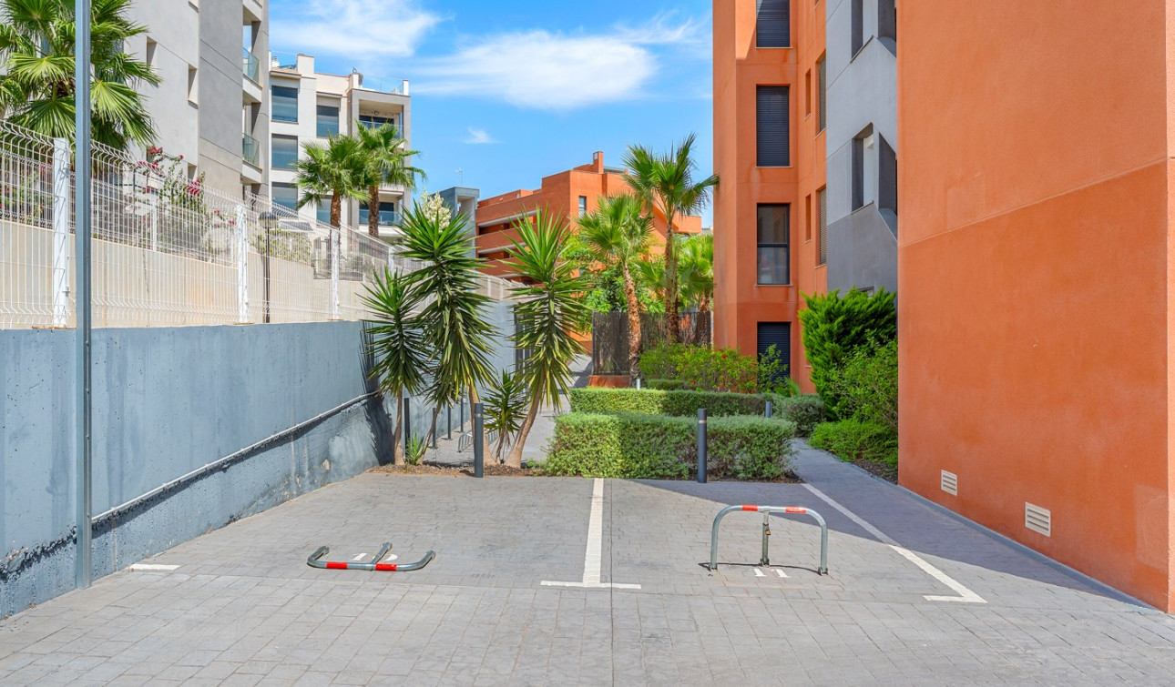 Reventa - Apartamento / Piso - Villamartín - Lomas del Golf