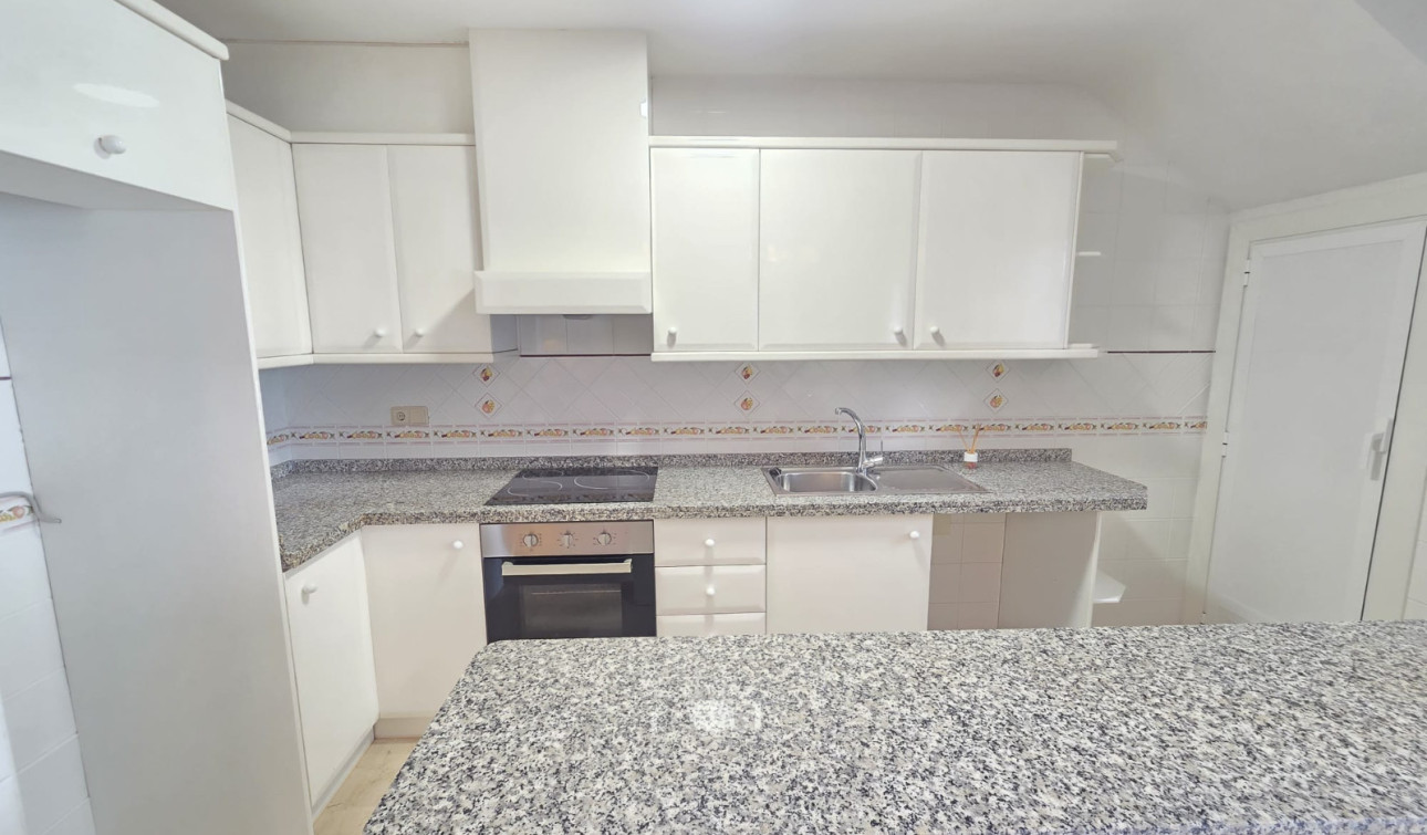 Reventa - Apartamento / Piso - Villamartín - Los Dolses