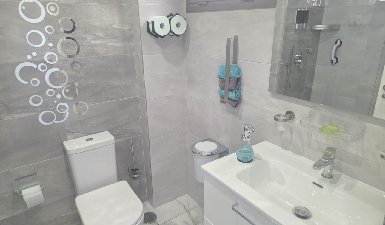 Reventa - Apartamento / Piso - Villamartín - Los Dolses