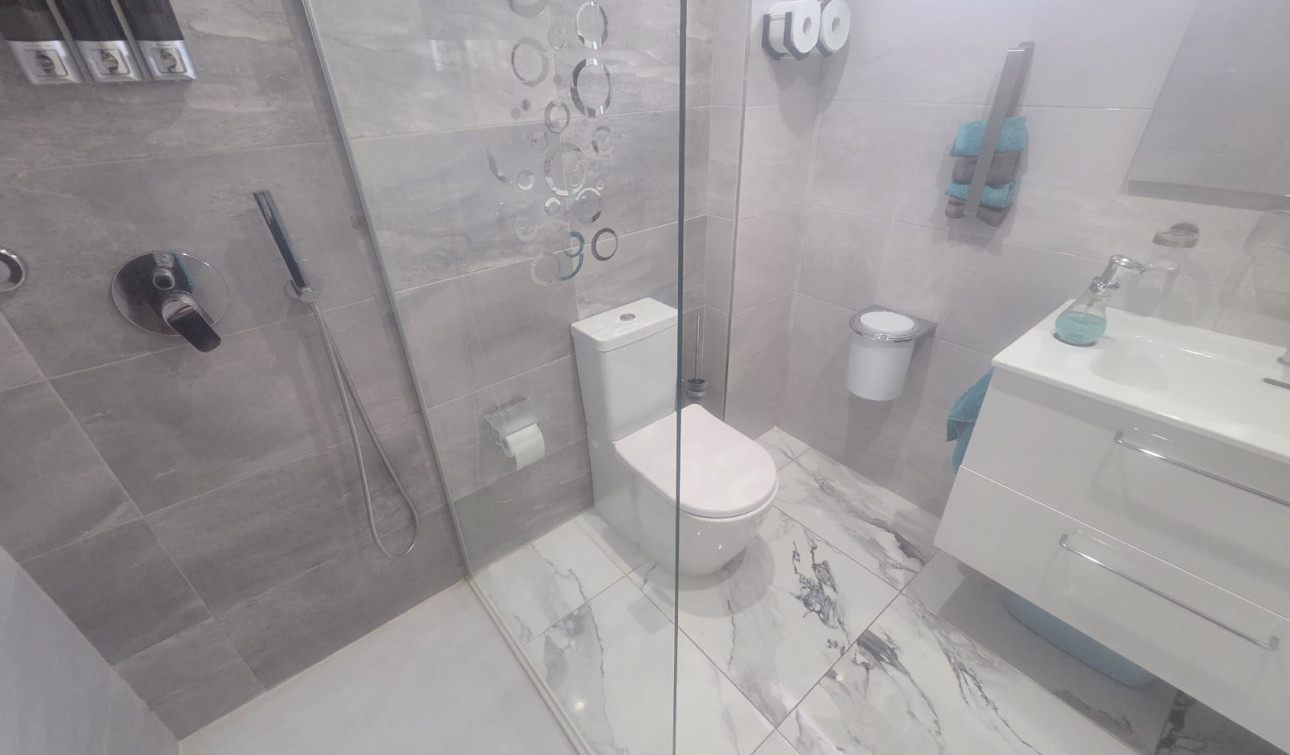 Reventa - Apartamento / Piso - Villamartín - Los Dolses