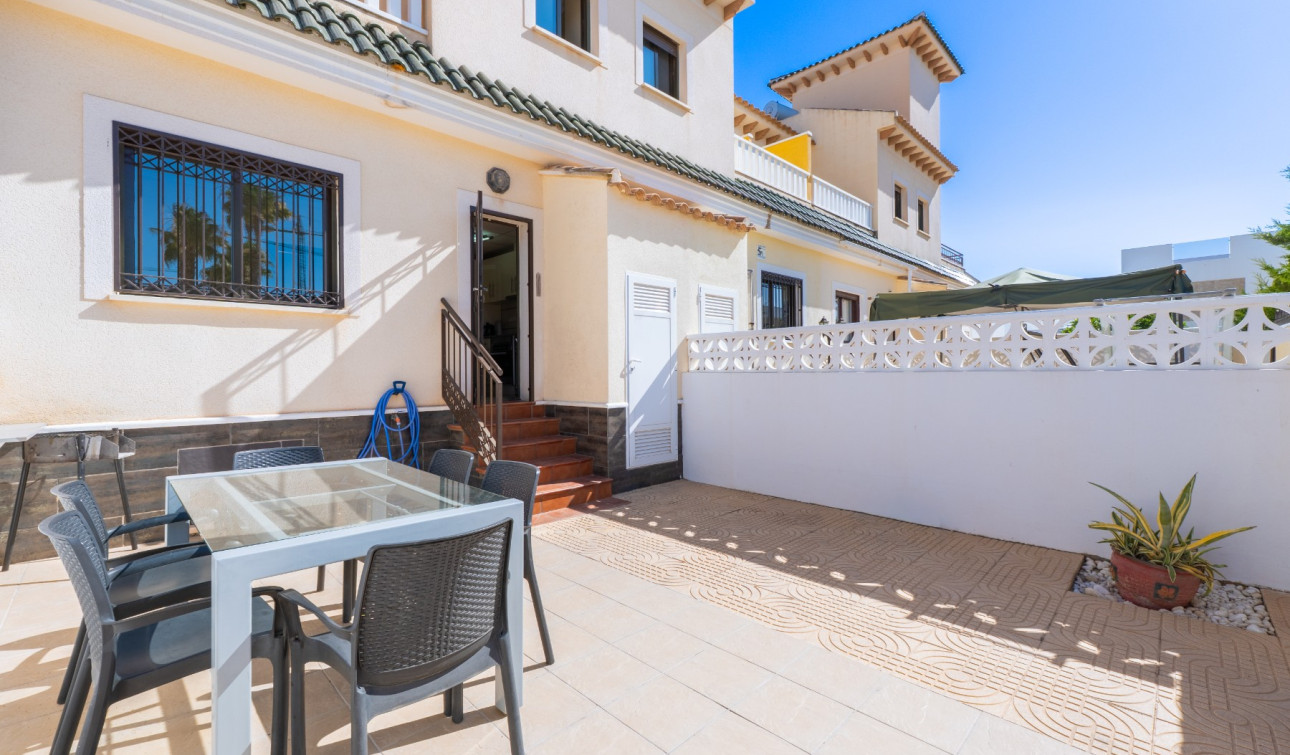 Reventa - Casa de Pueblo - Ciudad Quesada - Central Quesada