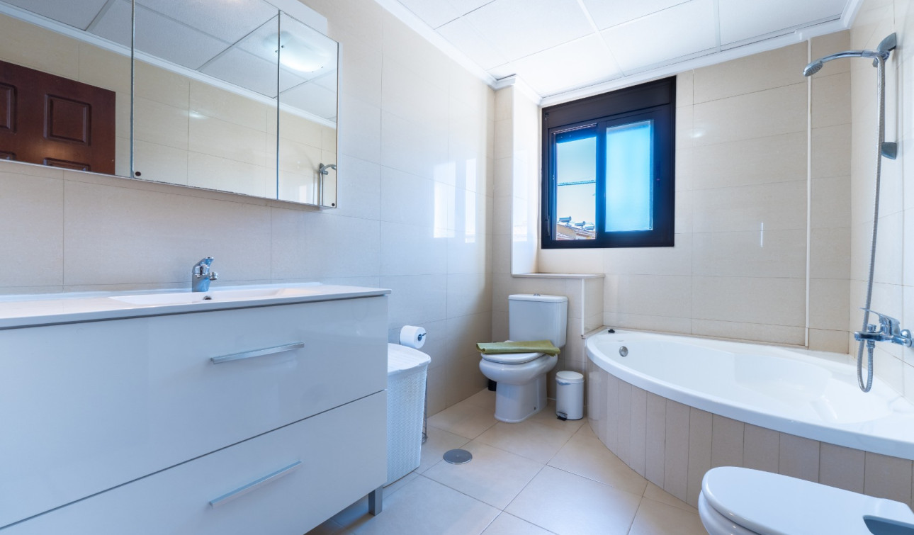 Reventa - Casa de Pueblo - Ciudad Quesada - Central Quesada
