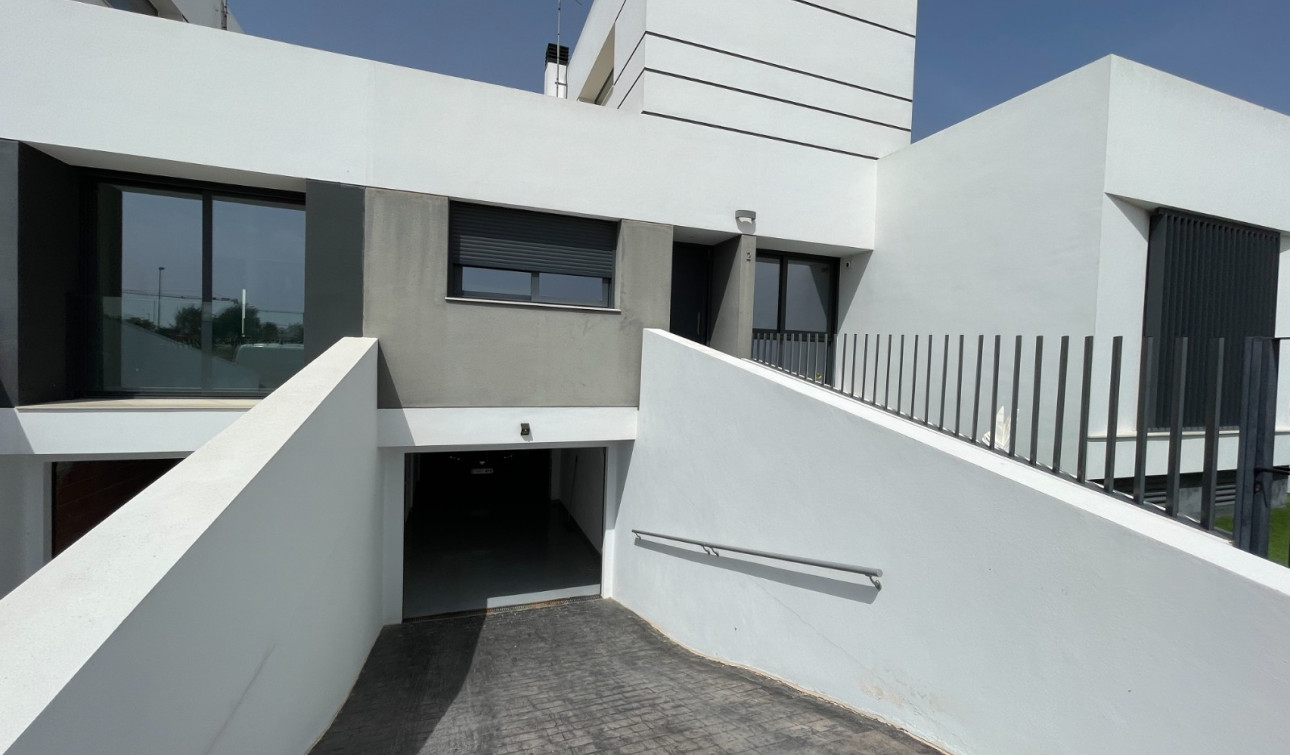 Reventa - Casa de Pueblo - Dolores - Alicante