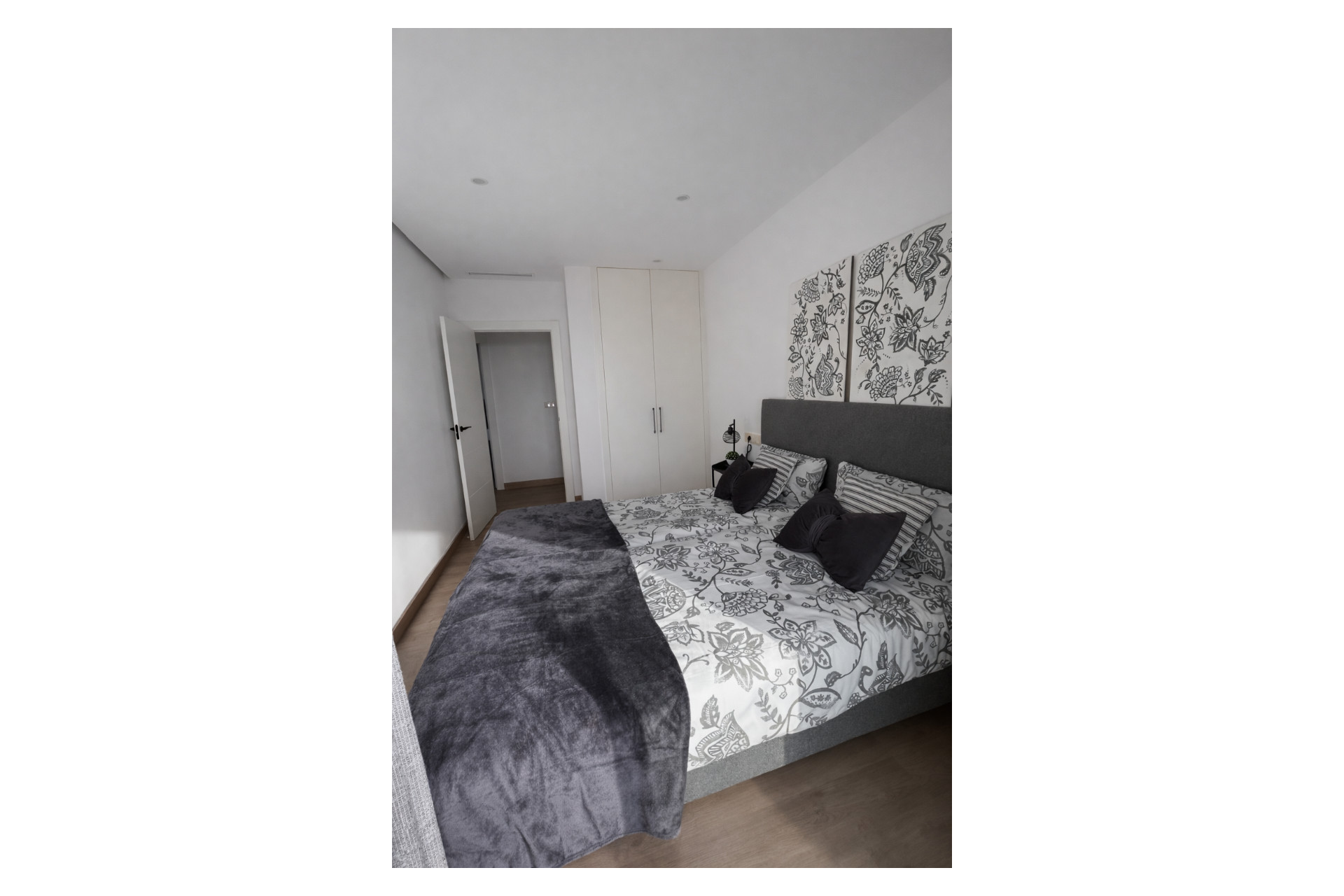 Reventa - Casa de Pueblo - Dolores - Pueblo
