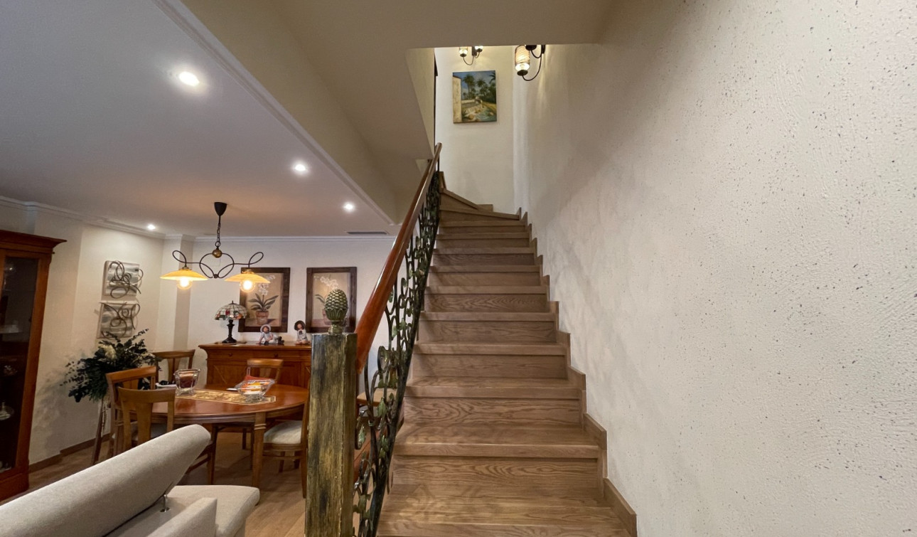 Reventa - Casa de Pueblo - Elche - Center