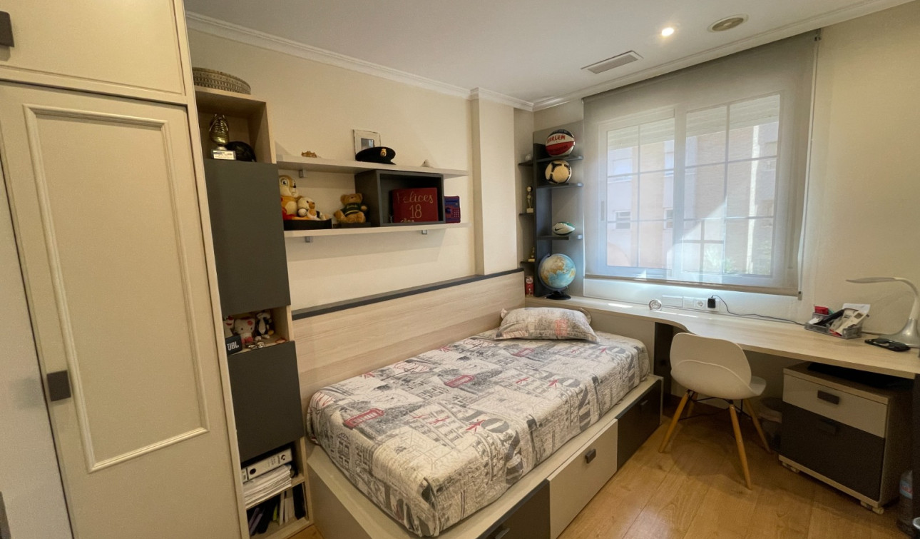 Reventa - Casa de Pueblo - Elche - Centro