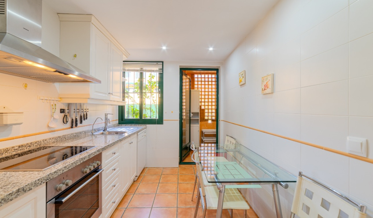 Reventa - Casa de Pueblo - Finestrat