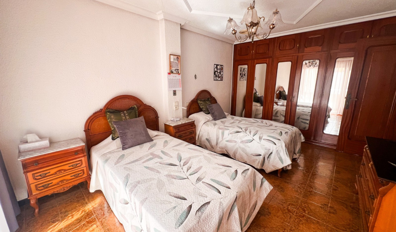 Reventa - Casa de Pueblo - Guardamar del Segura