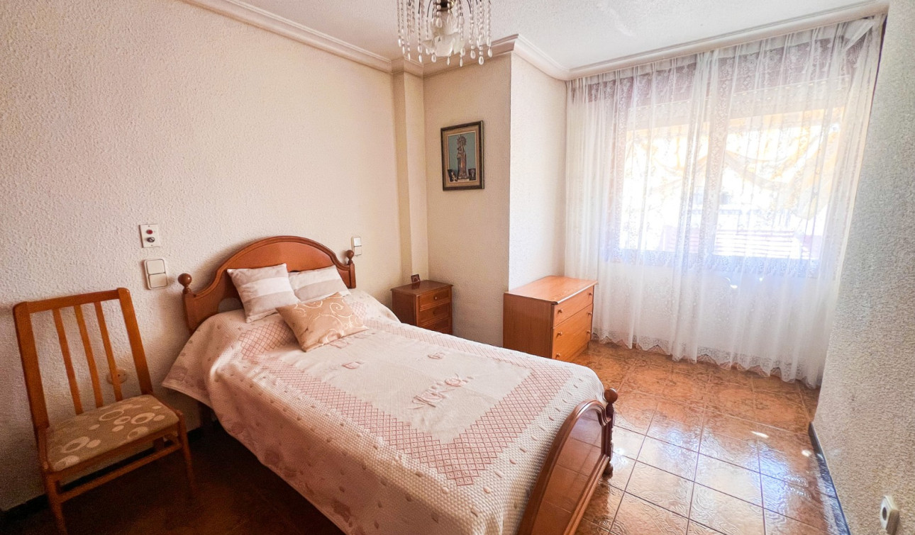Reventa - Casa de Pueblo - Guardamar del Segura