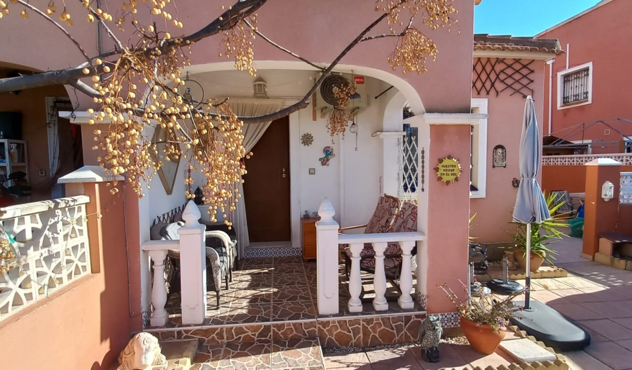 Reventa - Casa de Pueblo - Los Montesinos - La Herrada