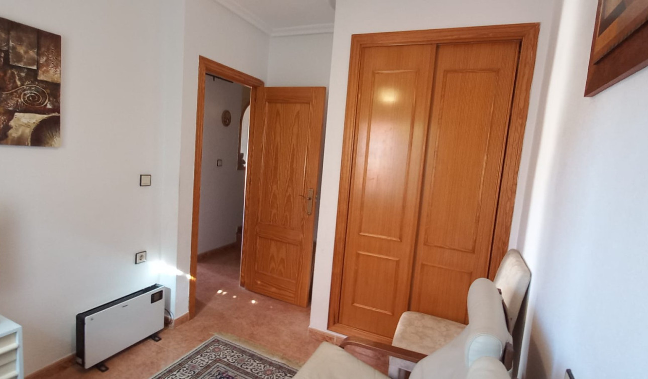 Reventa - Casa de Pueblo - Los Montesinos - La Herrada