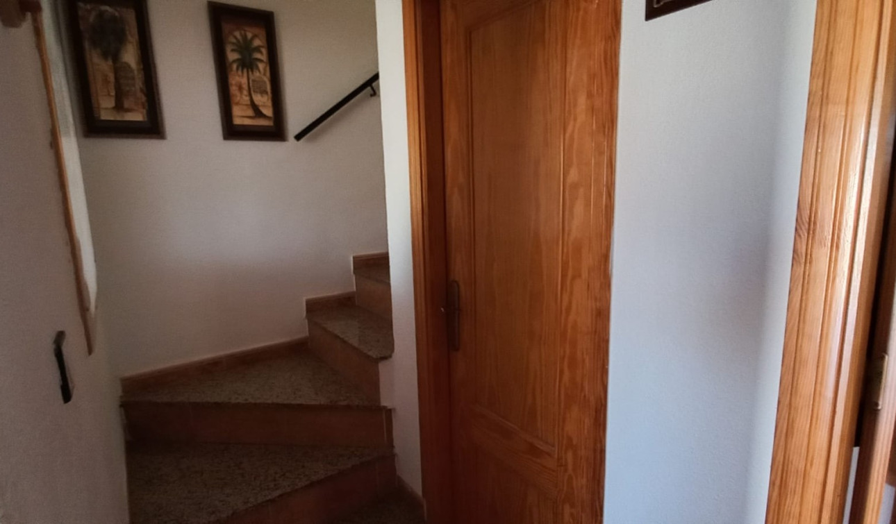 Reventa - Casa de Pueblo - Los Montesinos - La Herrada