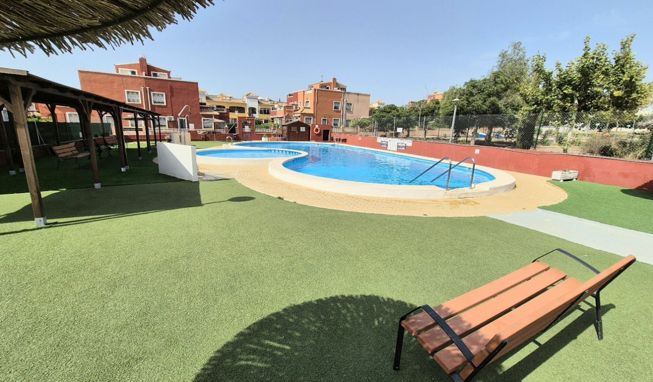 Reventa - Casa de Pueblo - Los Montesinos - La Herrada