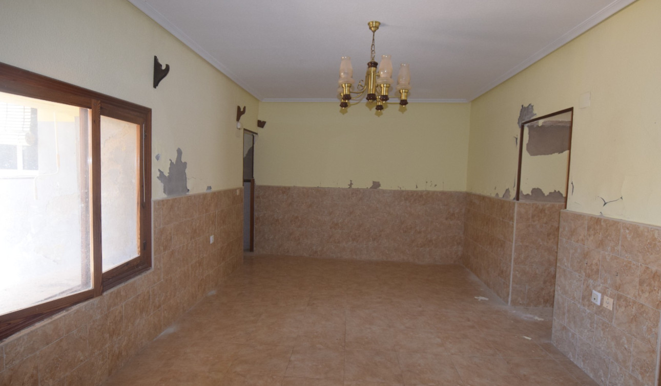 Reventa - Casa de Pueblo - Los Montesinos