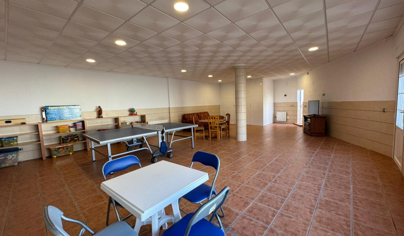 Reventa - Casa de Pueblo - Los Montesinos