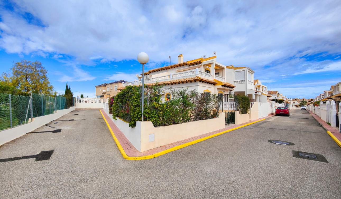 Reventa - Casa de Pueblo - Orihuela Costa - La Florida