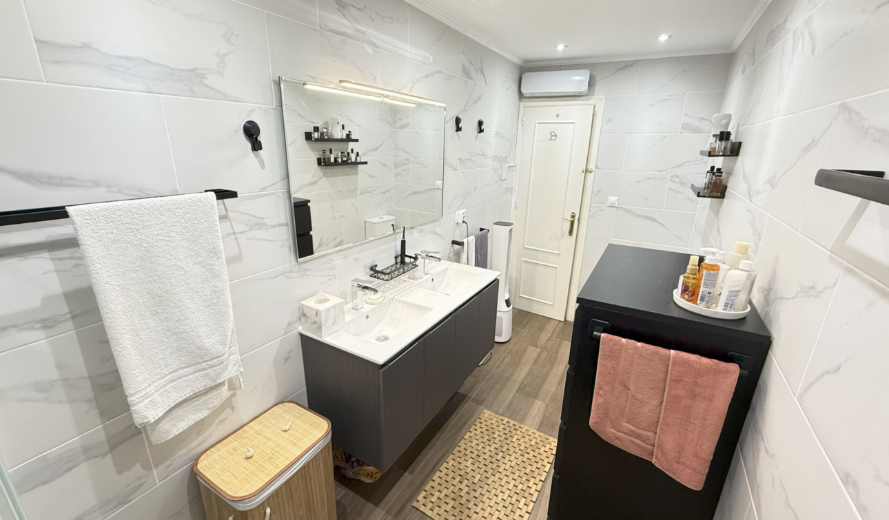 Reventa - Casa de Pueblo - Orihuela Costa - La Zenia