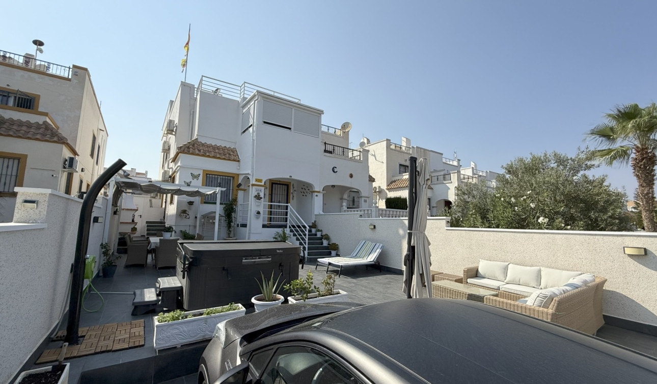 Reventa - Casa de Pueblo - Orihuela Costa - La Zenia