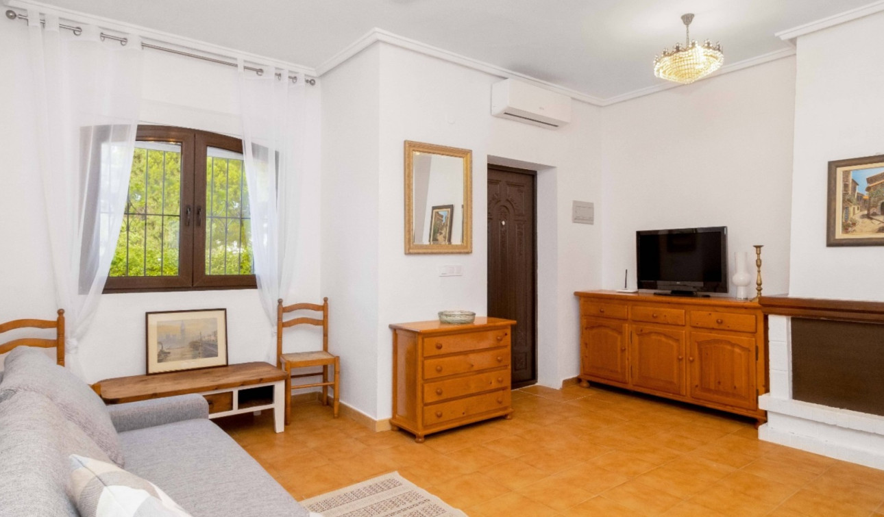 Reventa - Casa de Pueblo - Orihuela Costa - La Zenia