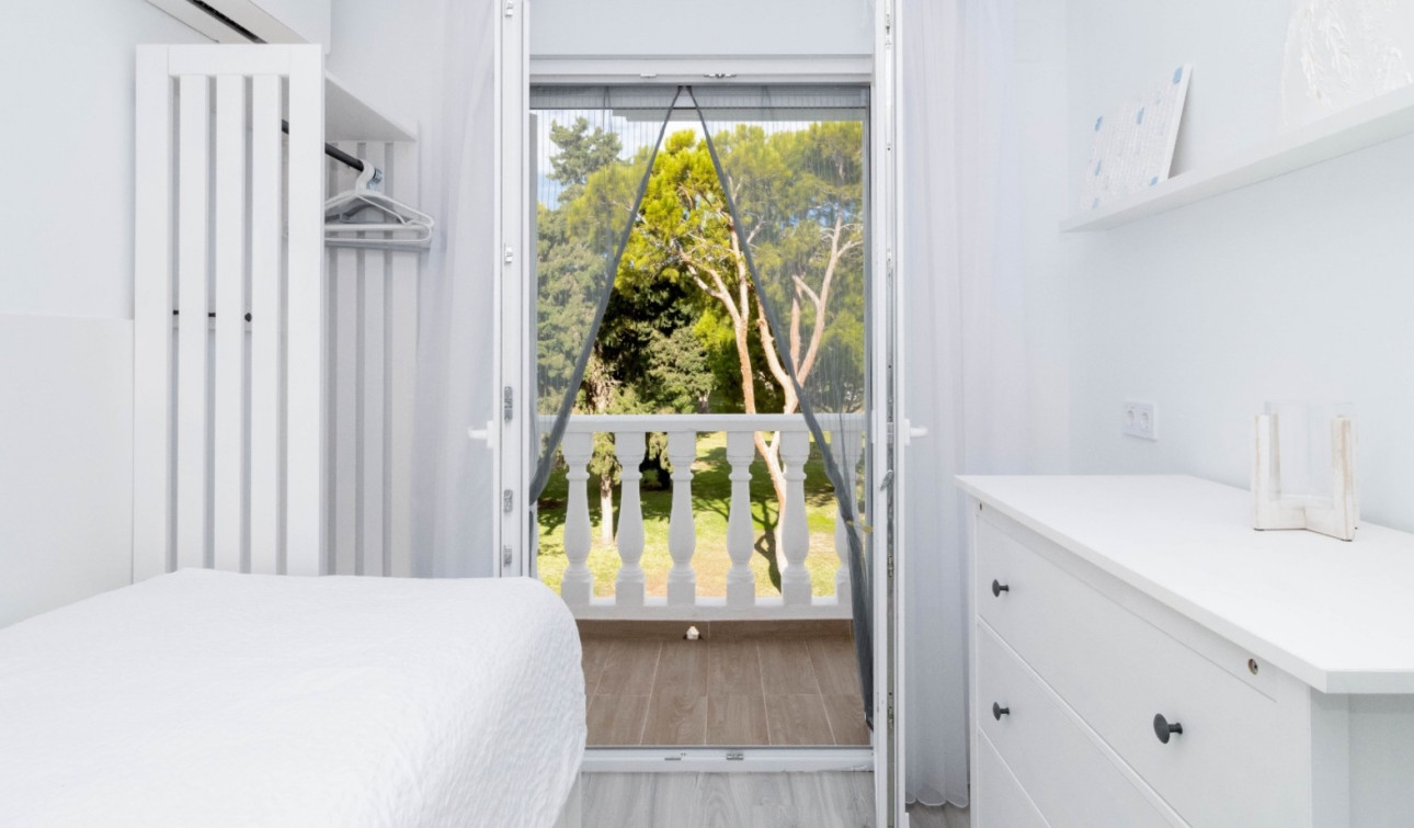 Reventa - Casa de Pueblo - Orihuela Costa - La Zenia