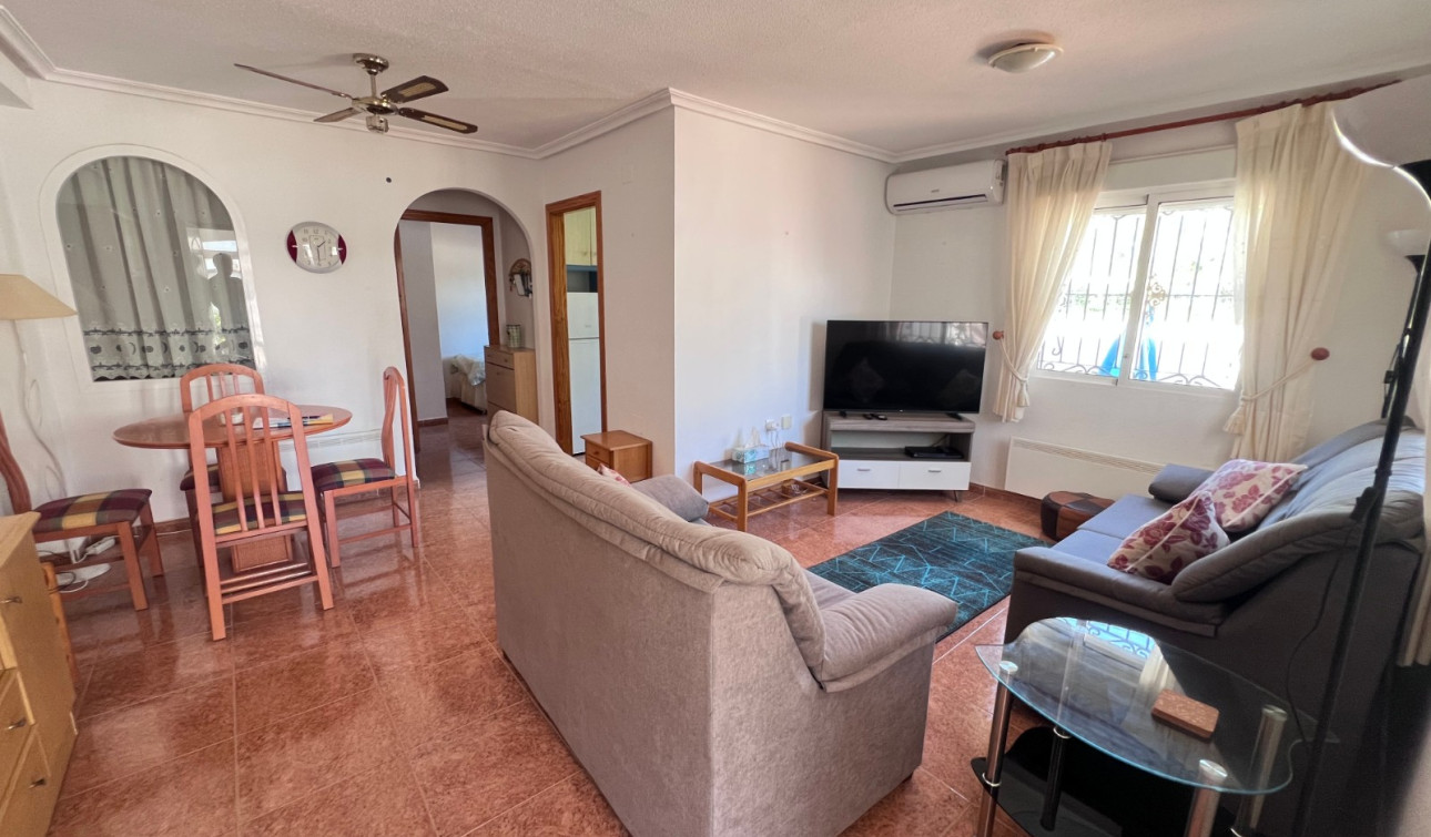 Reventa - Casa de Pueblo - Orihuela - Entre Naranjos