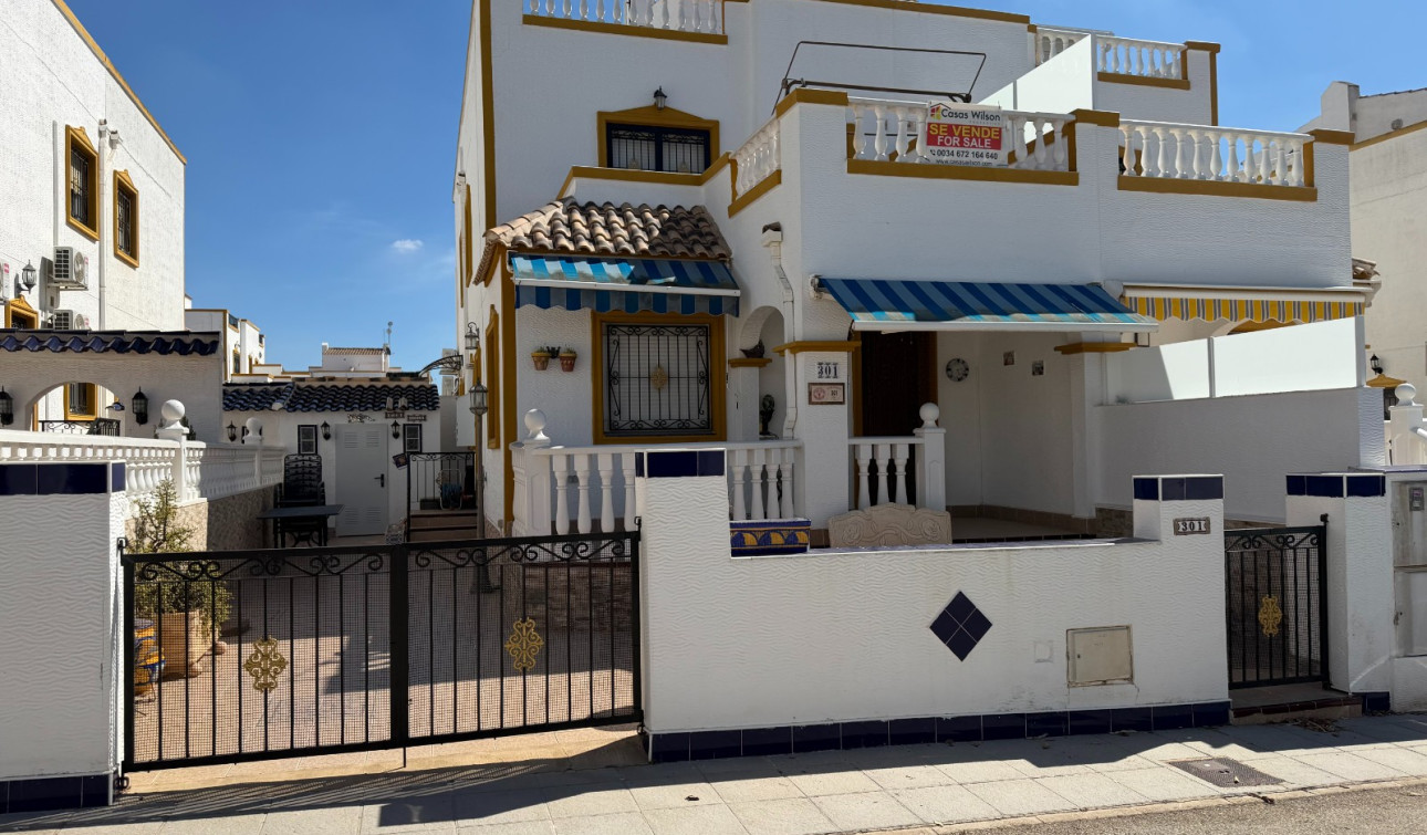 Reventa - Casa de Pueblo - Orihuela - Entre Naranjos