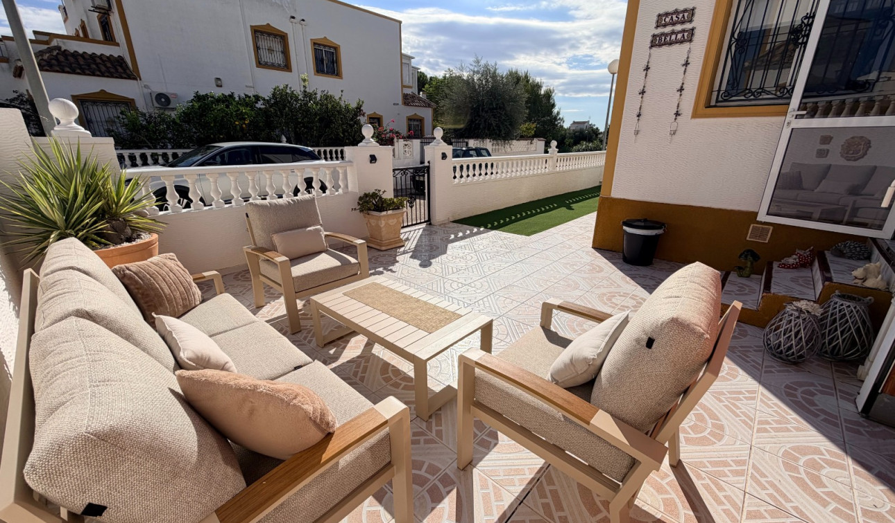 Reventa - Casa de Pueblo - Orihuela - Entre Naranjos