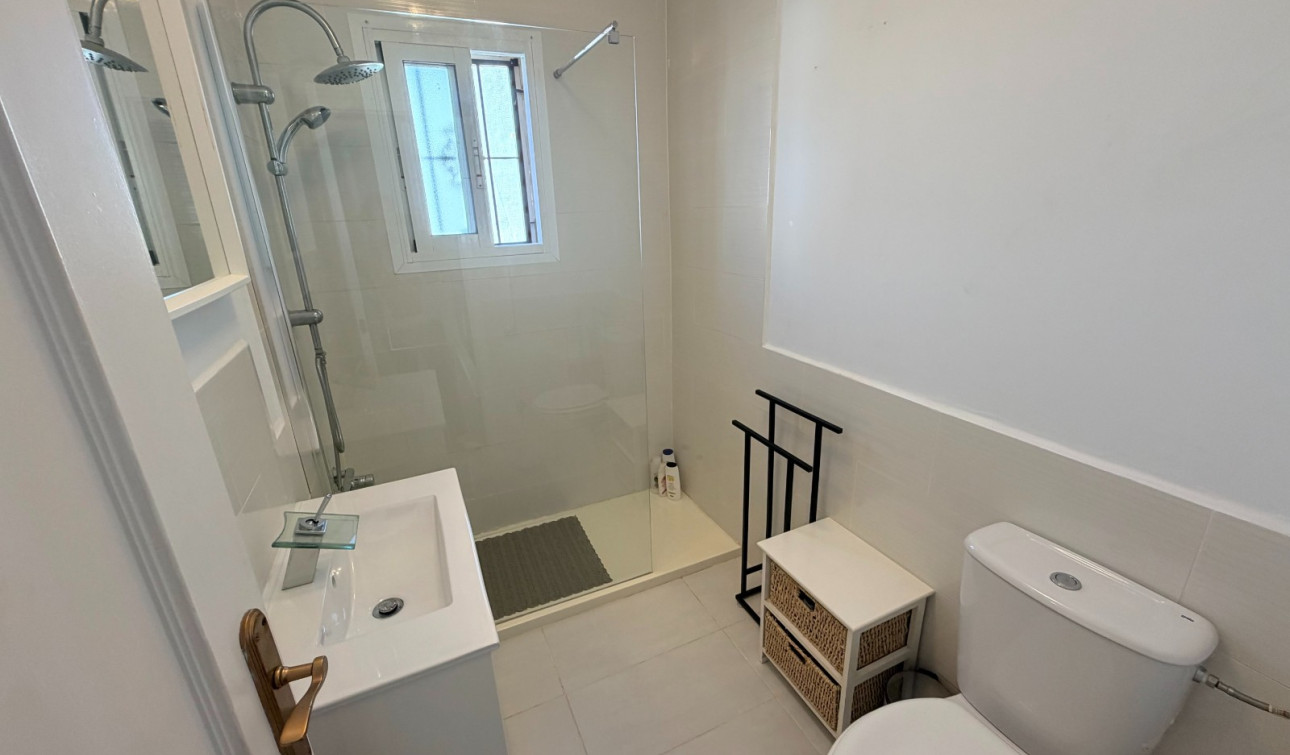Reventa - Casa de Pueblo - Orihuela - Entre Naranjos