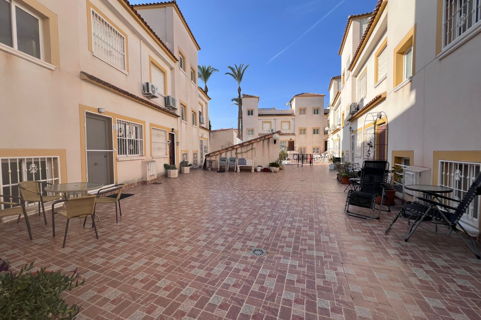 Reventa - Casa de Pueblo - Orihuela - Torremendo