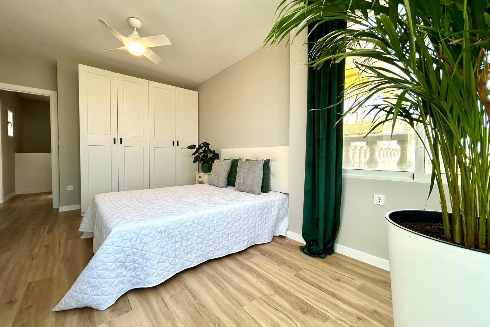 Reventa - Casa de Pueblo - Orihuela - Urbanización Perla del Mar