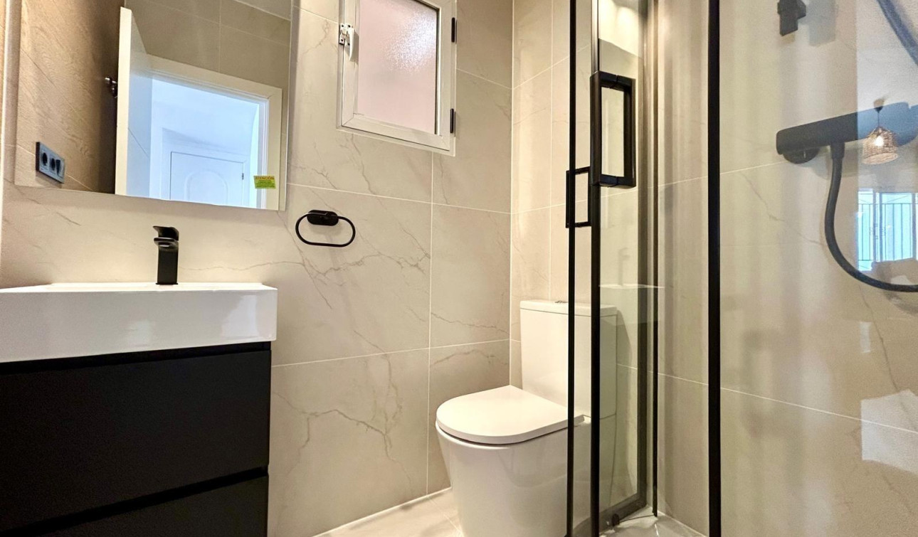 Reventa - Casa de Pueblo - Orihuela - Urbanización Perla del Mar