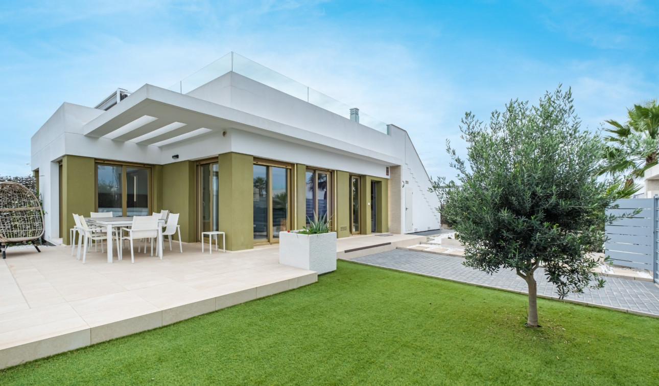 Reventa - Casa de Pueblo - Orihuela - Vistabella